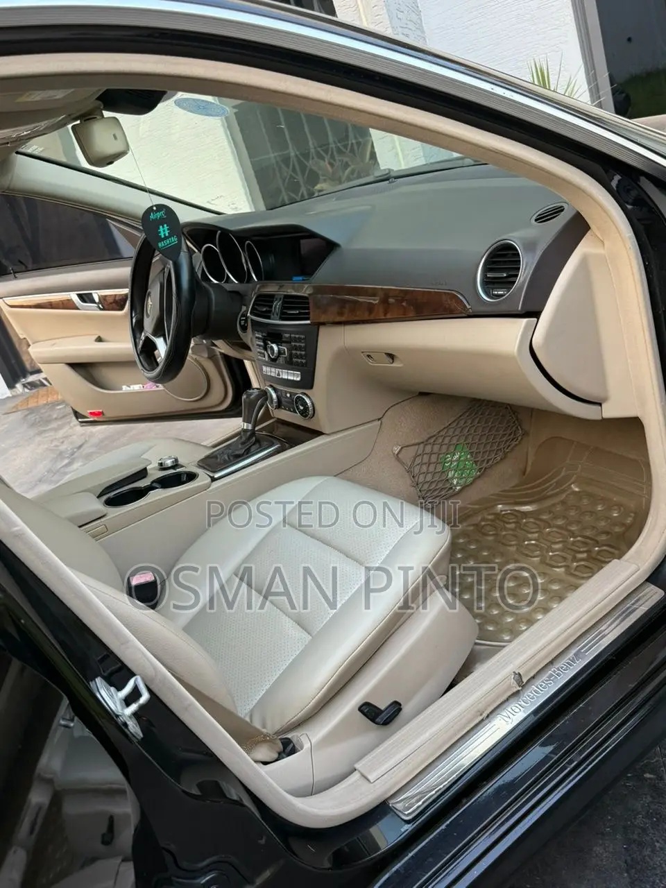 Mercedes-Benz C250 2014 Black