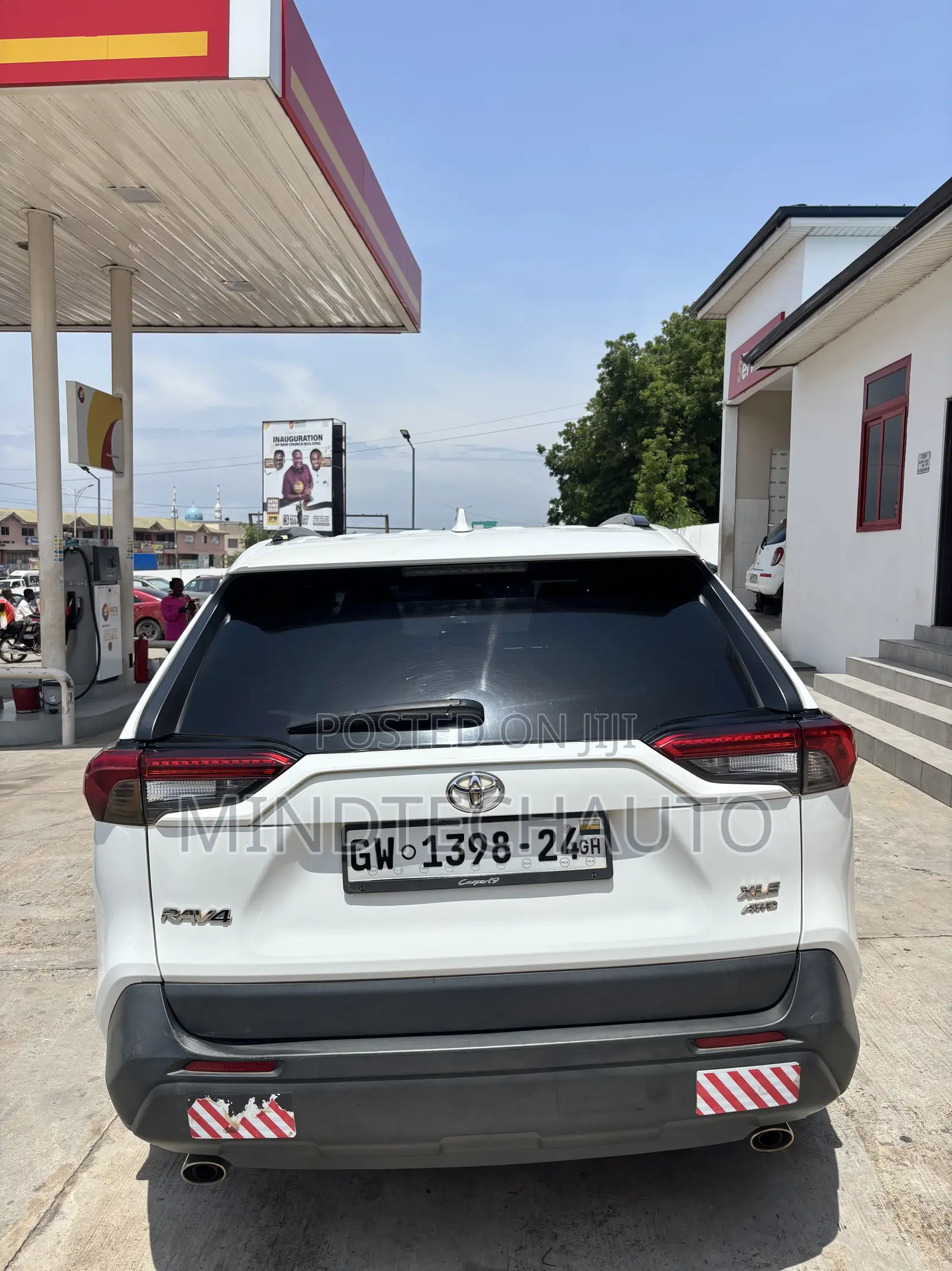 Toyota RAV4 XLE Premium 2022 White