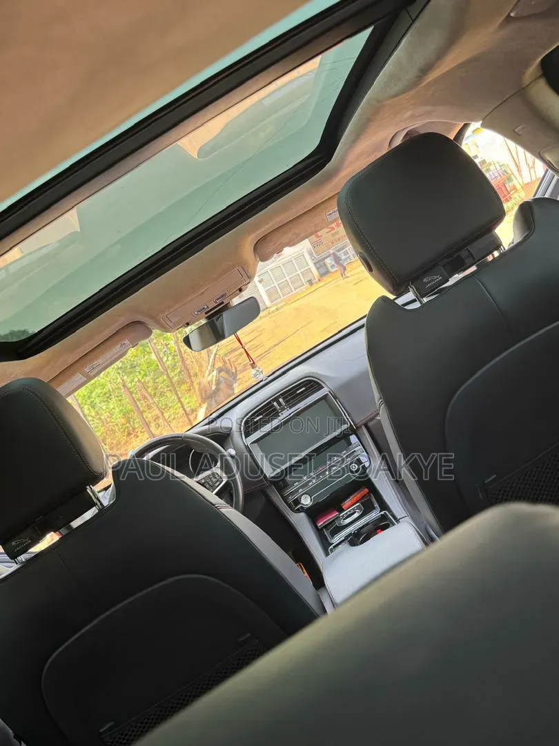 Jaguar F-Pace S AWD 2020 Red