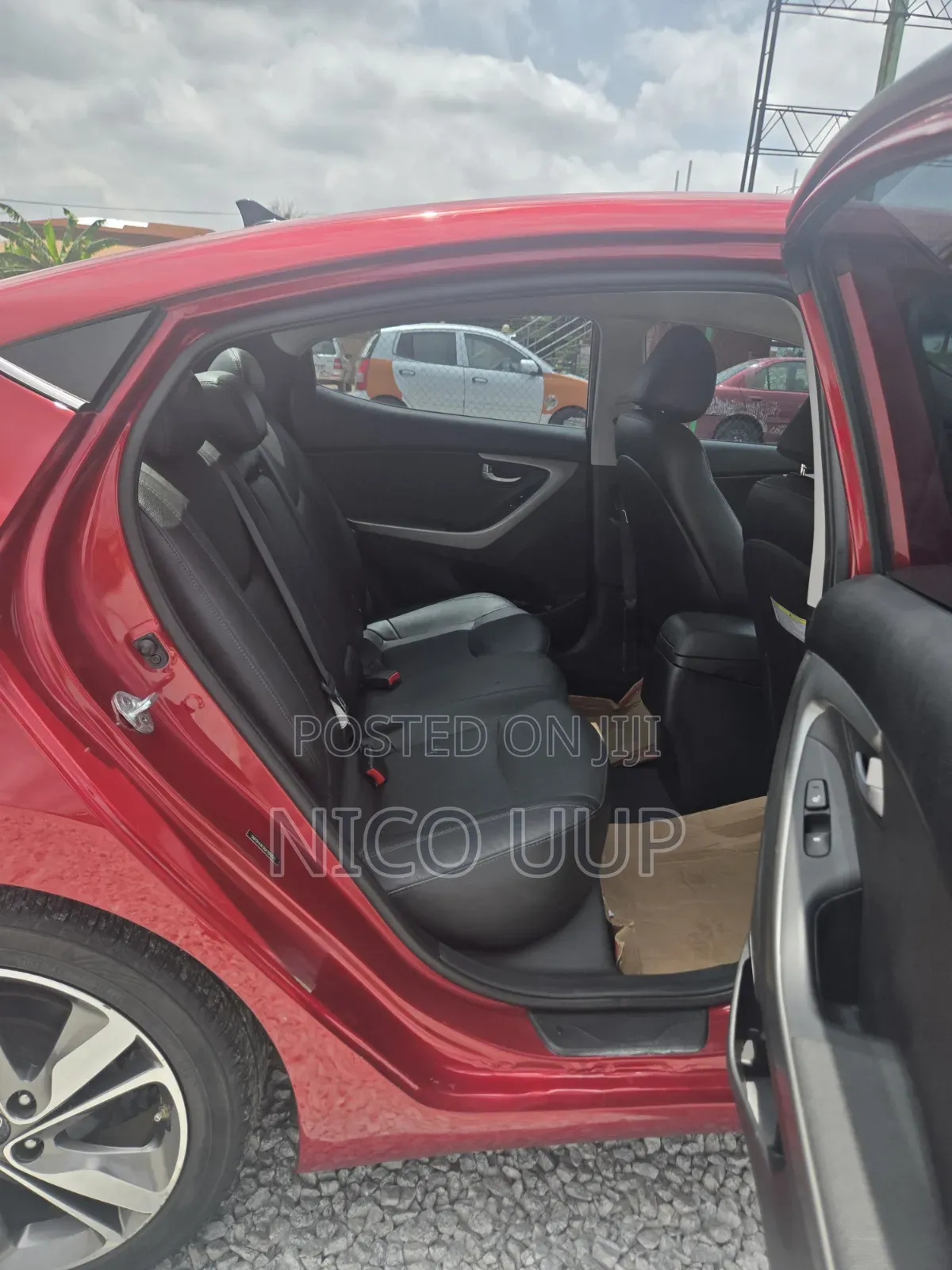 Hyundai Elantra Limited Sedan FWD (1.8L 4cyl 6A) 2016 Red