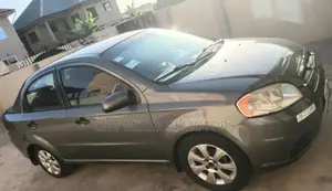 Chevrolet Aveo 2013 Silver