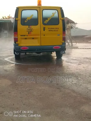Ford Transit 2014 Yellow