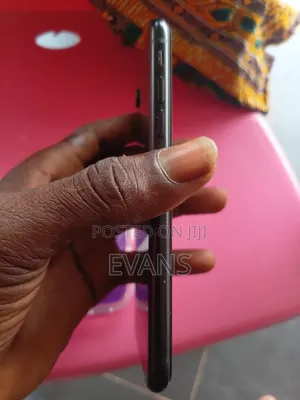 Apple iPhone XR 128 GB Black