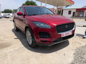 Jaguar E-Pace P250 SE 2021 Red