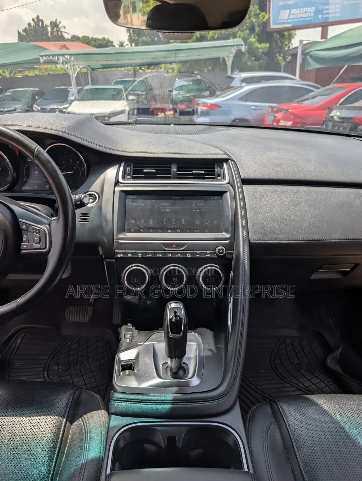 Jaguar E-Pace P250 SE 2021 Red