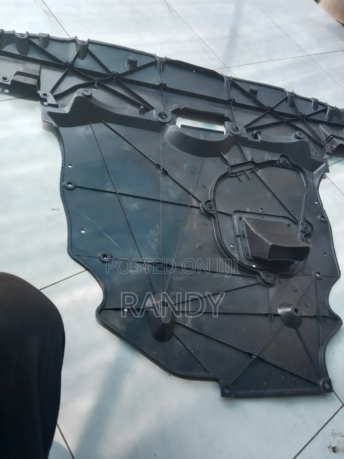 Toyota Highlander 2024 Engine Splash