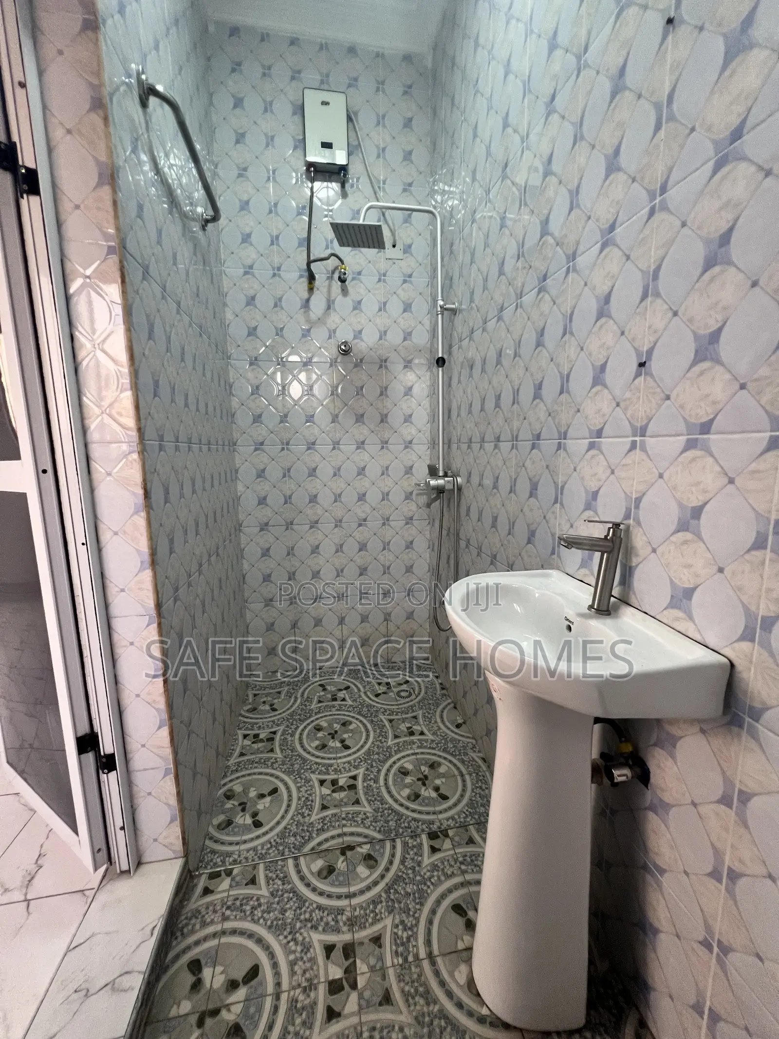 2bdrm Apartment in Burma Camp for rent