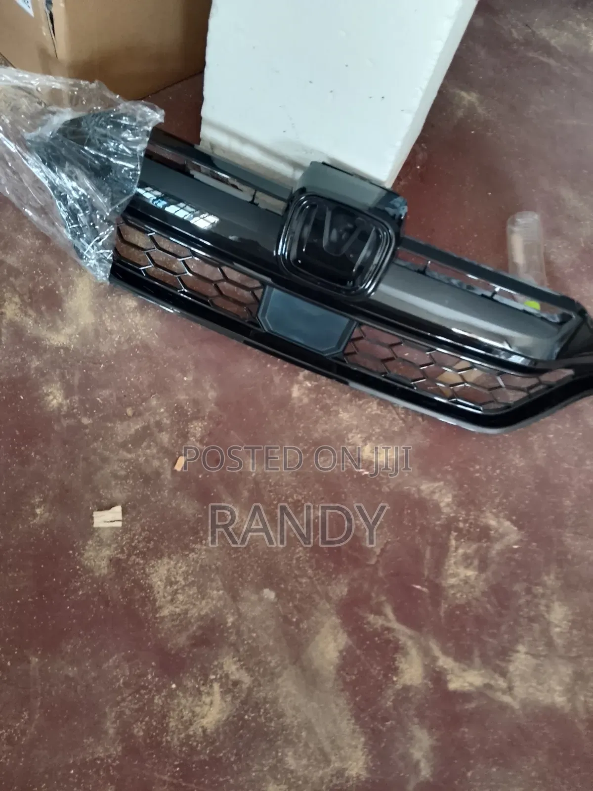 Honda CRV 2018 Top Grill , Headlight Bumper Windscreen Bonnet