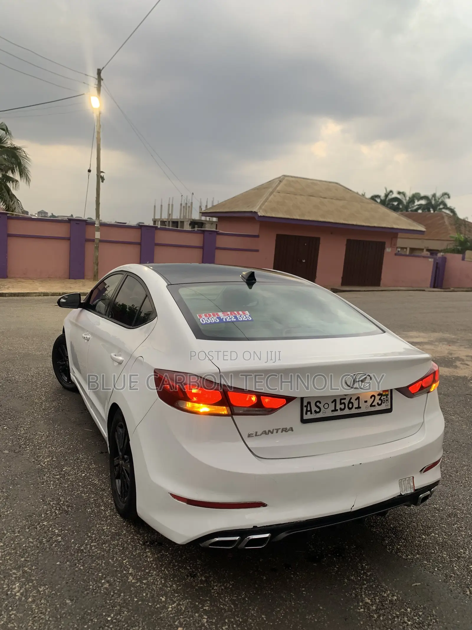 Hyundai Elantra 2018 White