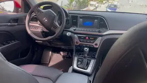 Hyundai Elantra Sport Sedan FWD (1.6L 4cyl 6M) 2017 Red
