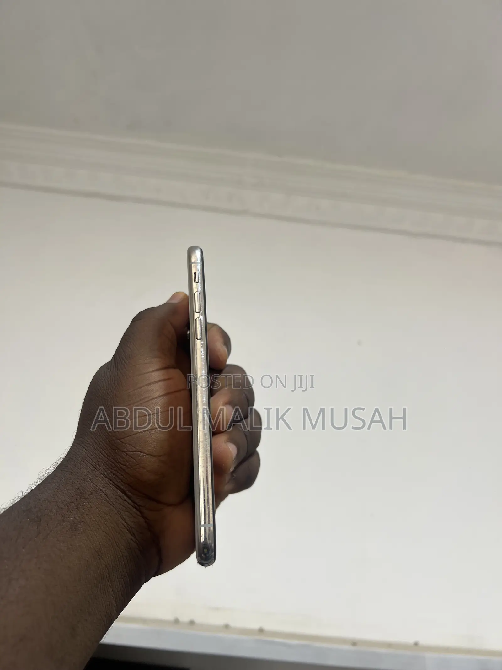 Apple iPhone X 64 GB White