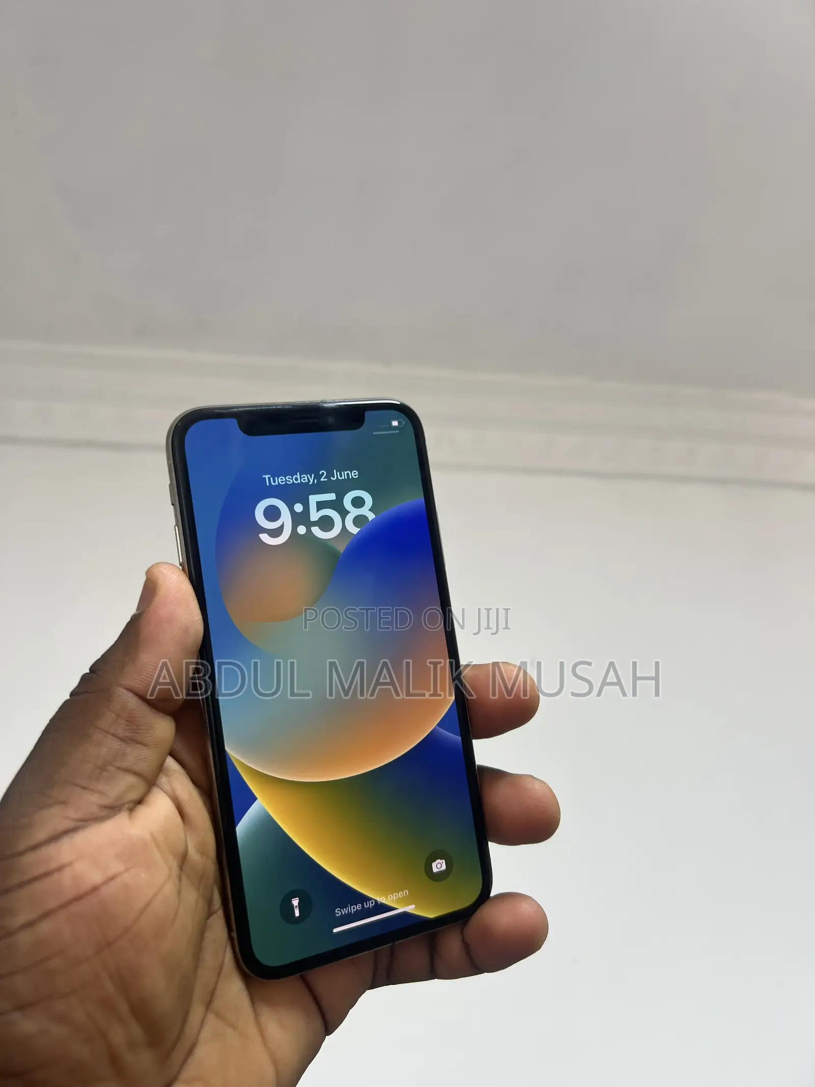 Apple iPhone X 64 GB White