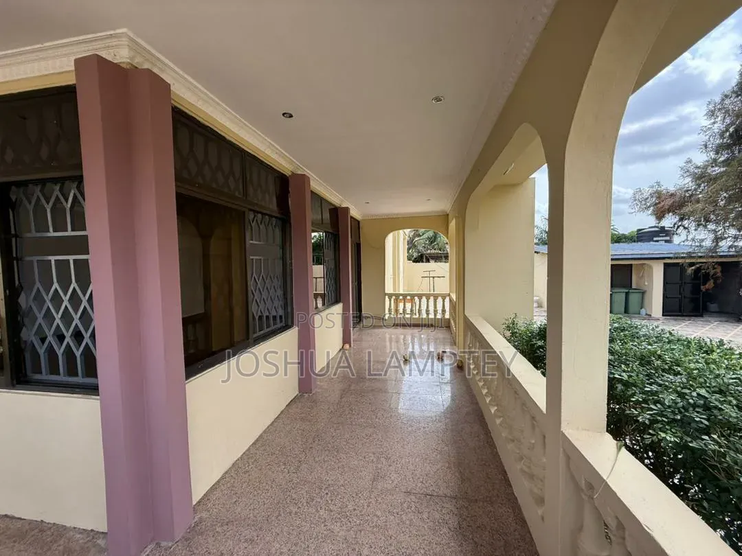 5bdrm House in Westland Ayariga, Police Station for rent
