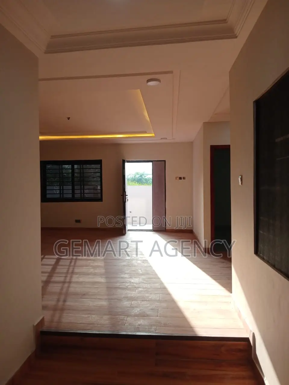 3bdrm House in Kuntunse, Accra Metropolitan for sale