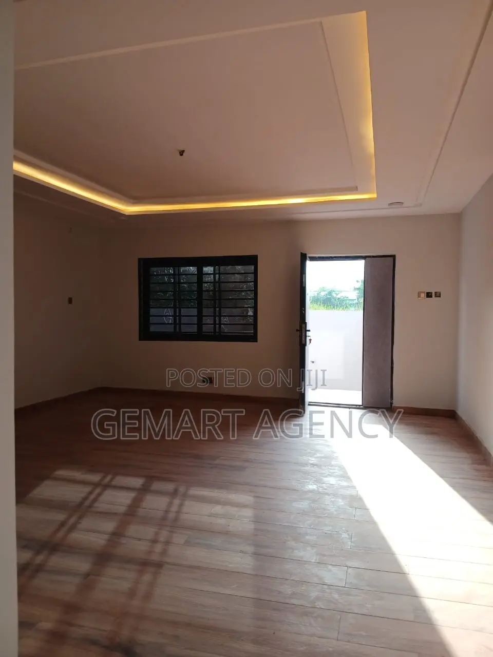3bdrm House in Kuntunse, Accra Metropolitan for sale