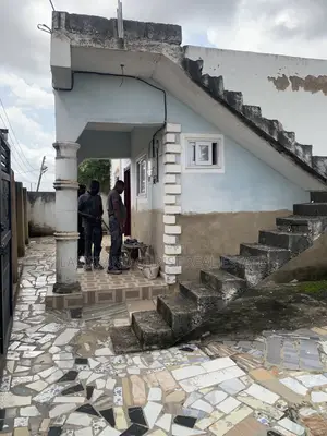 2bdrm House in Lasisi And Christ, Amasaman for rent