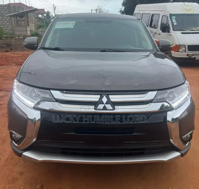 Mitsubishi Outlander 2017 Gray