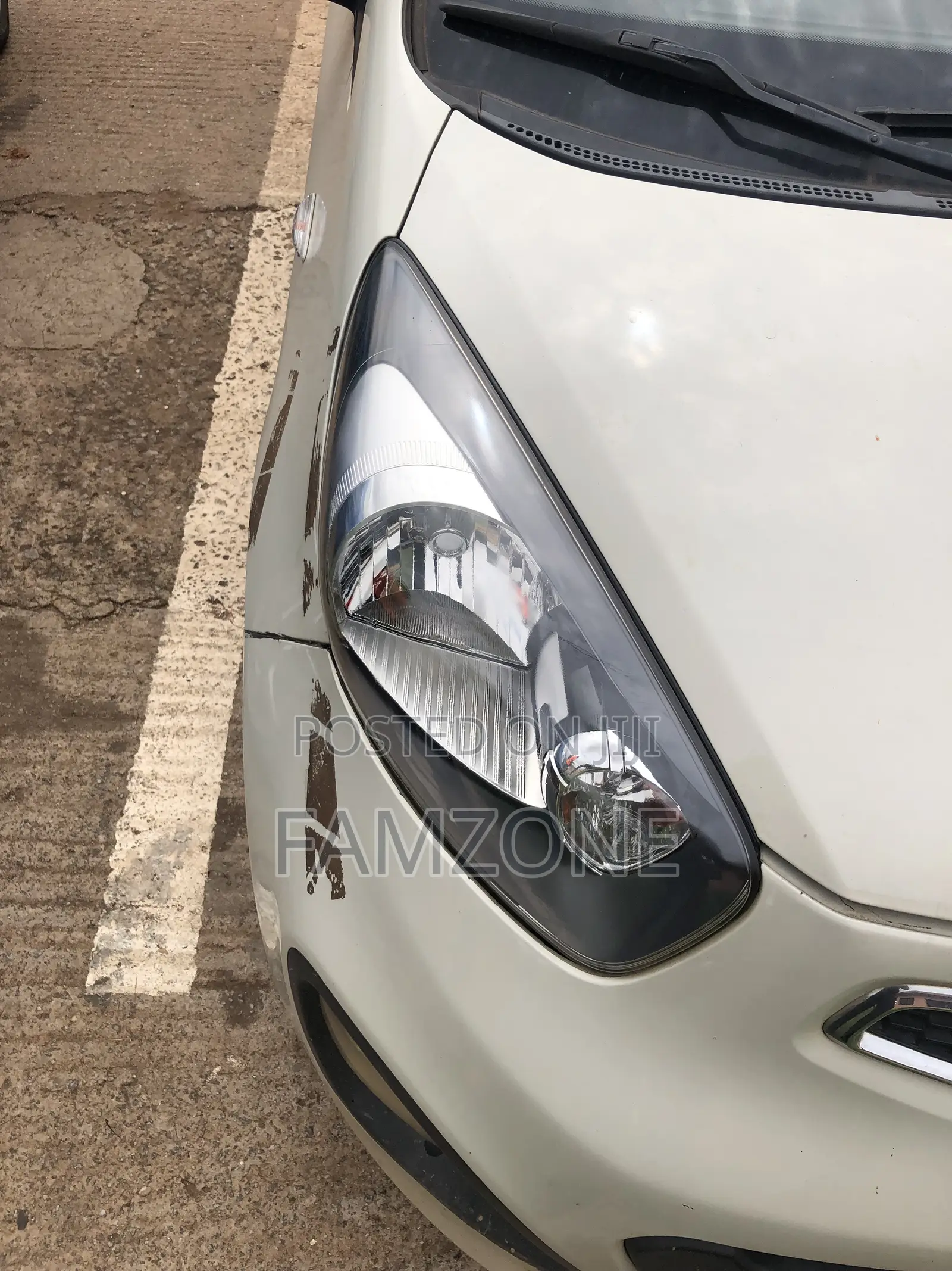 Car Headlights Restoration Services