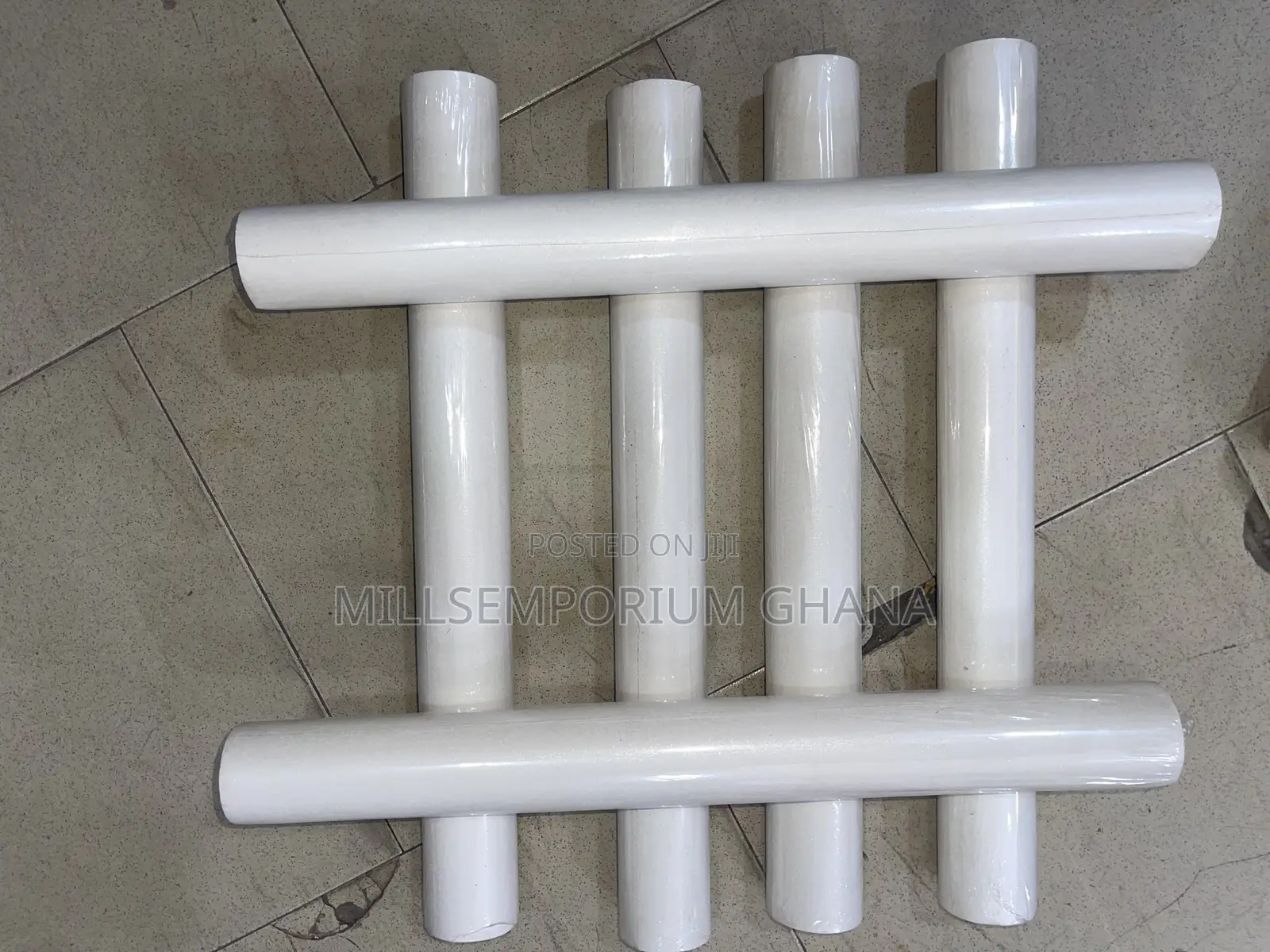 Plain White Wallpaper Roll – Clean Modern Wall Covering