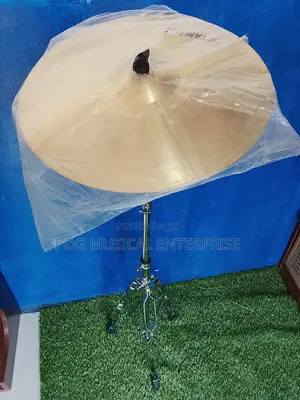 Symbal Stand and Plate