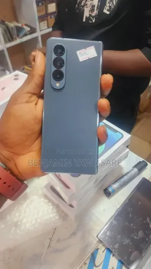 New Samsung Galaxy Z Fold4 512 GB Gray