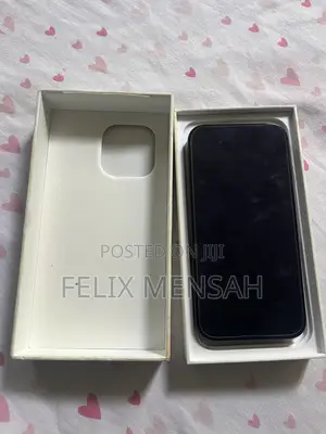 New Apple iPhone 15 128 GB Black
