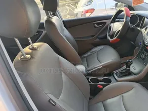 Hyundai Elantra 2014 Silver