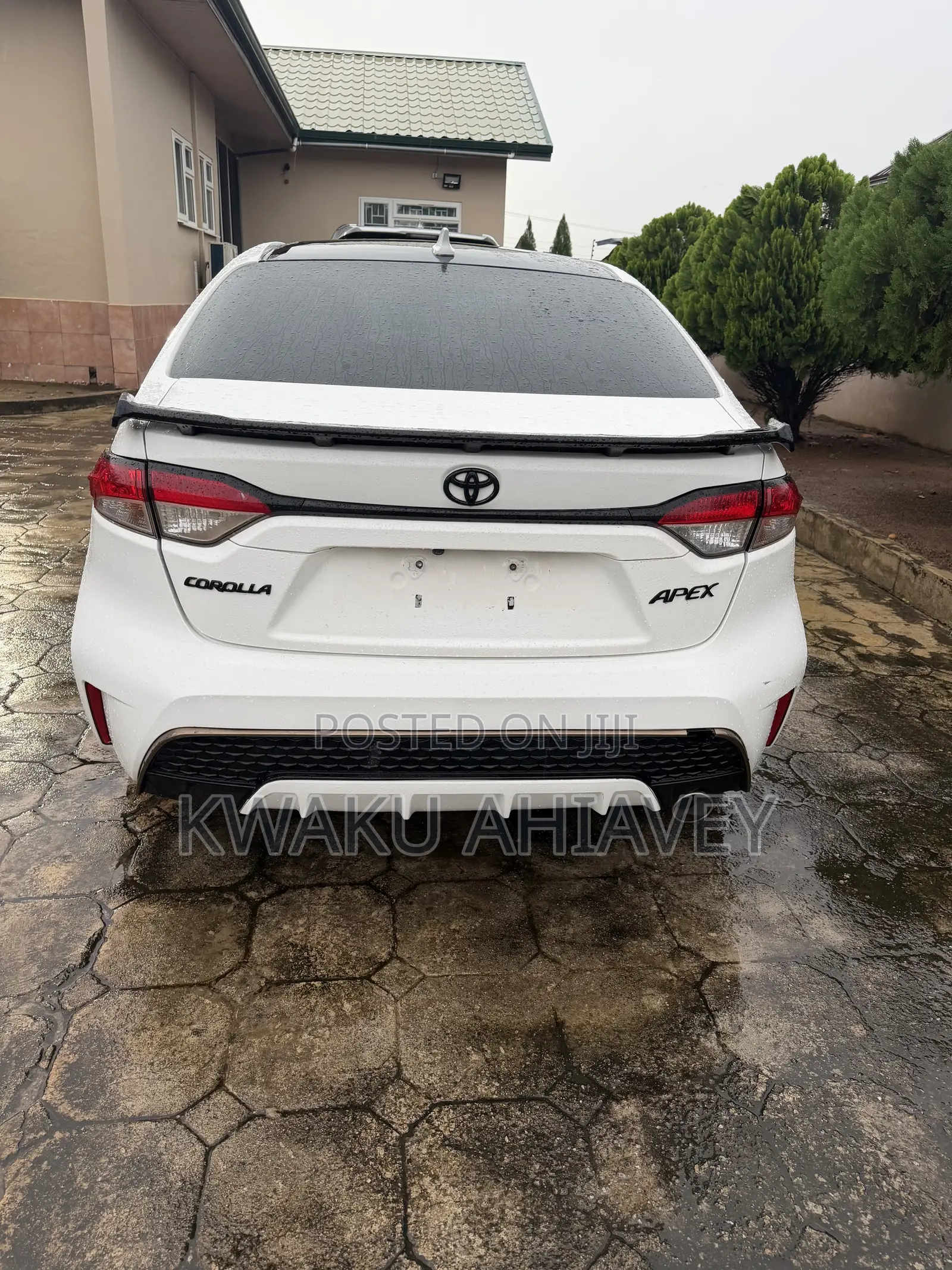 Toyota Corolla SE 2021 White