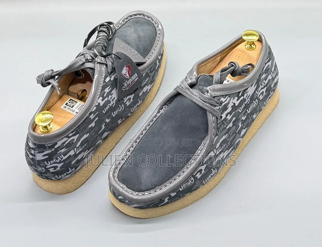 Original Clarks Wallabees Grey