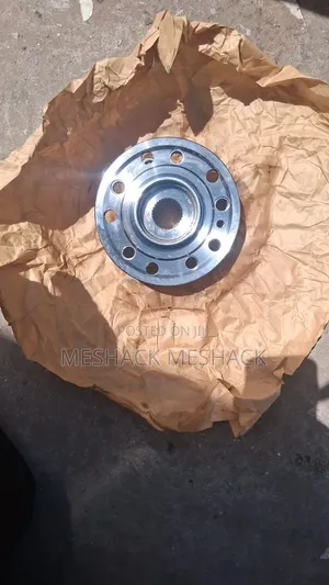 Mercedes Benz C300 Front Hub