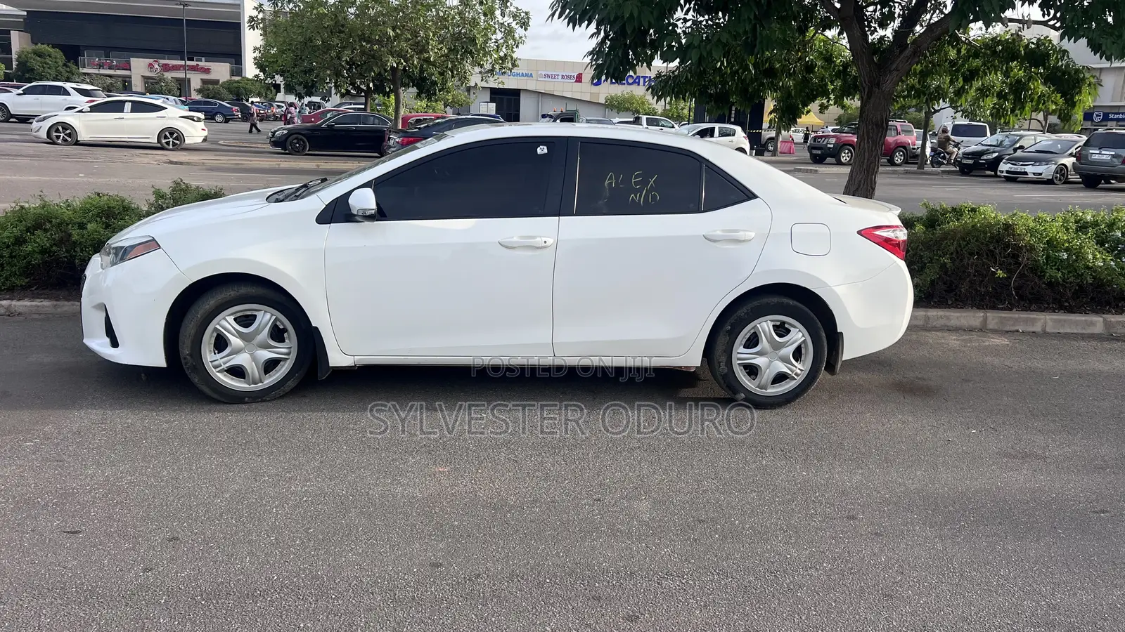 Toyota Corolla S 4dr Sedan (1.8L 4cyl CVT) 2015 White