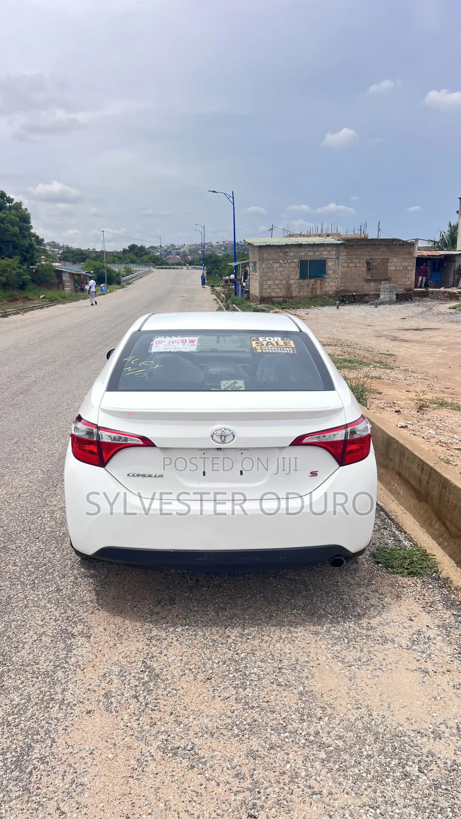 Toyota Corolla S 4dr Sedan (1.8L 4cyl CVT) 2015 White