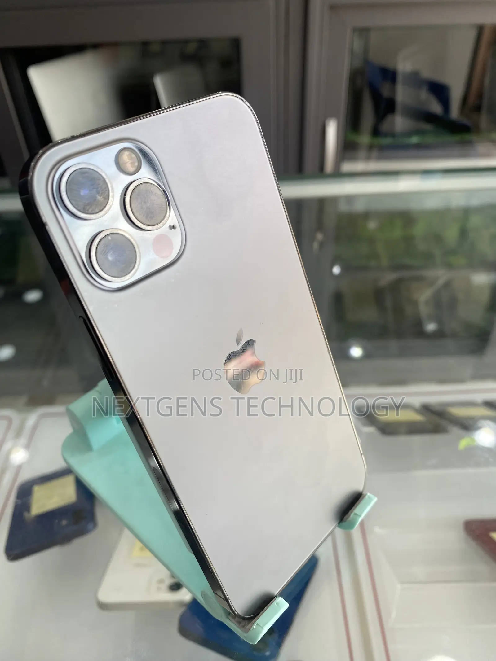 Apple iPhone 12 Pro 256 GB Gray