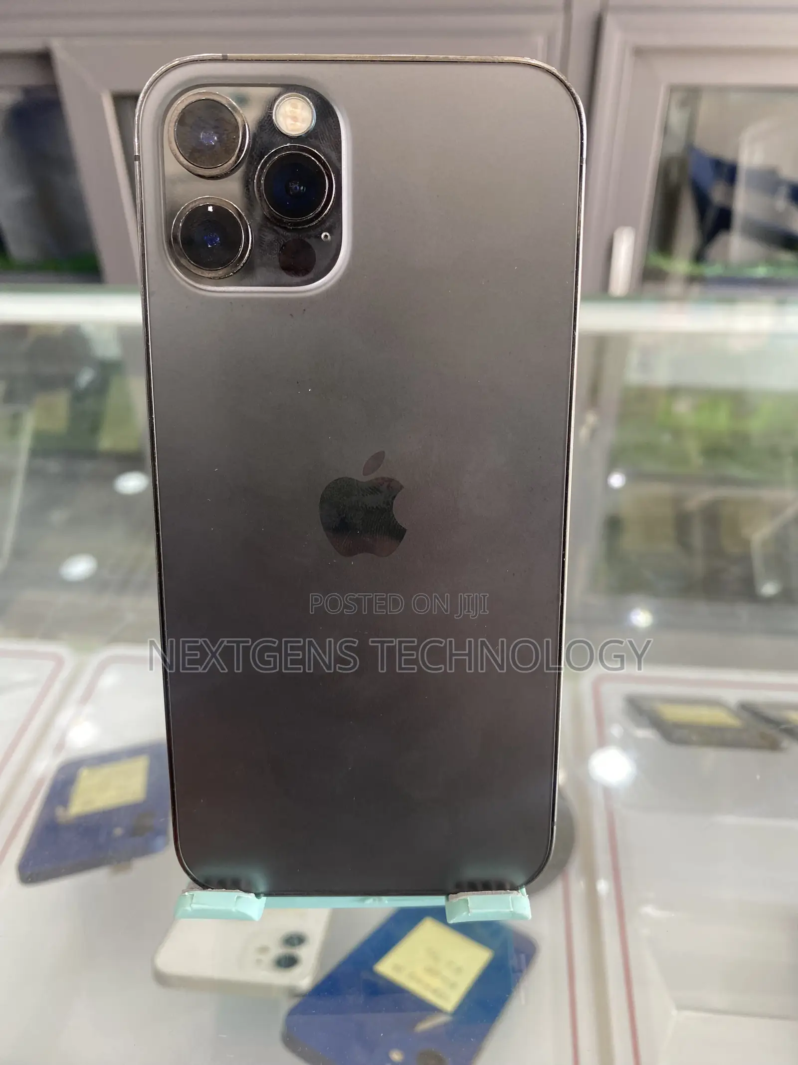 Apple iPhone 12 Pro 256 GB Gray