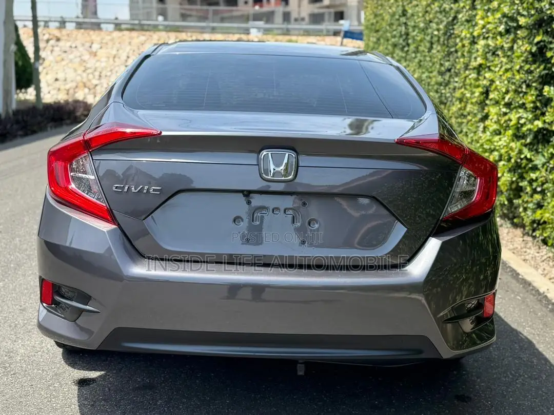 Honda Civic 2018 Gray