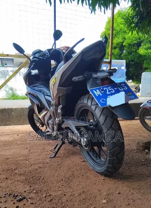 Honda 2025 Black