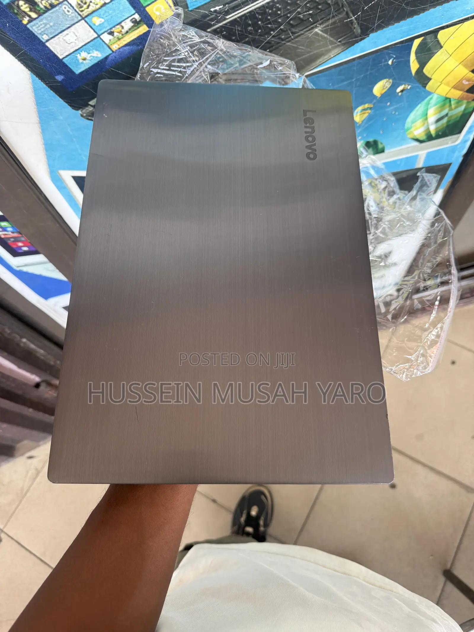 Laptop Lenovo V330 8GB Intel Core i7 SSD 256GB