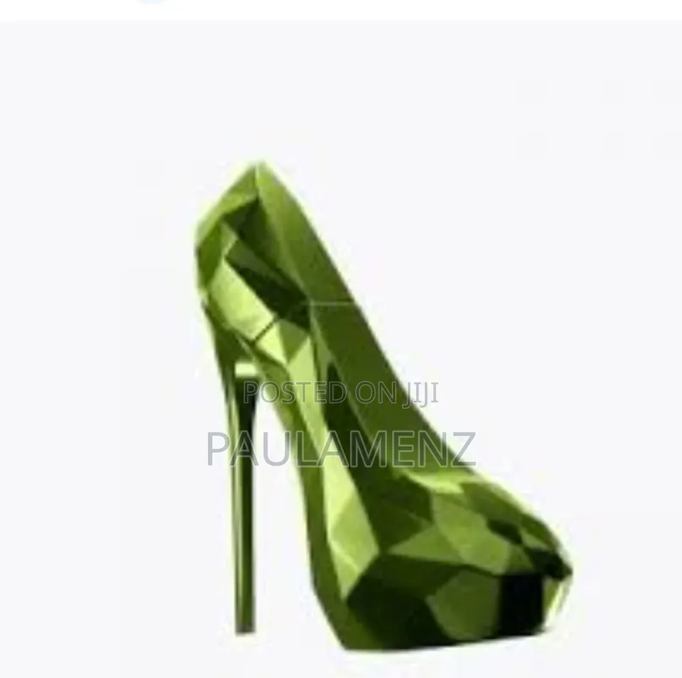 Deold Brigh Emeralds High Heels Perfume