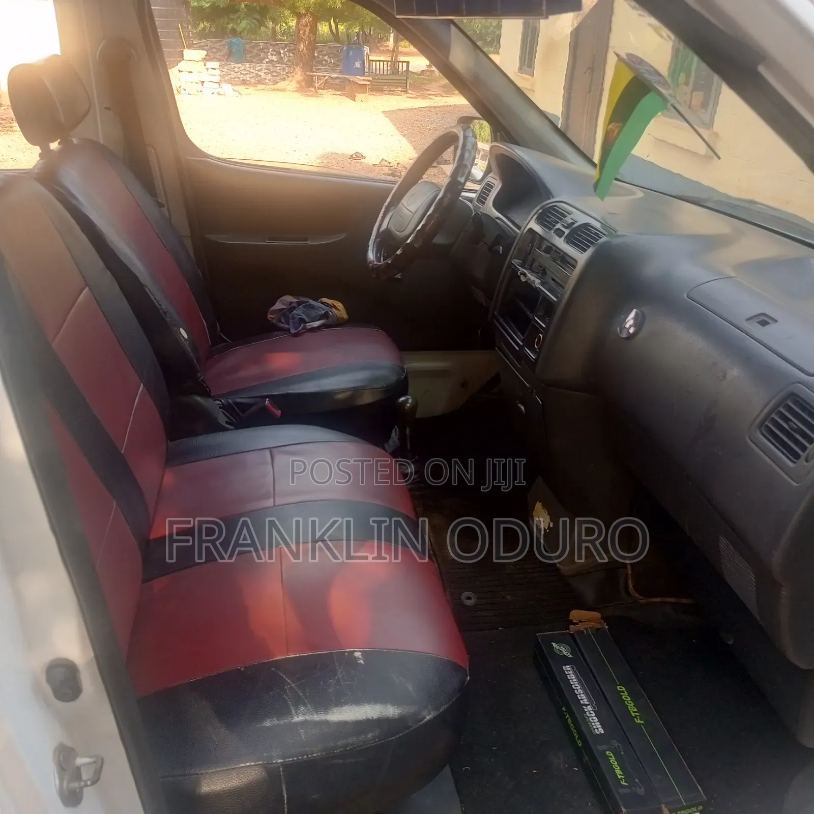 Toyota HiAce 2013 White