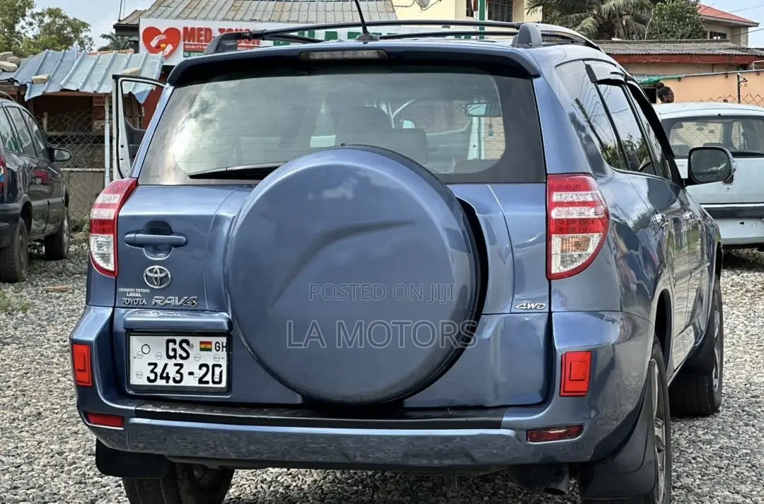 Toyota RAV4 2010 Blue