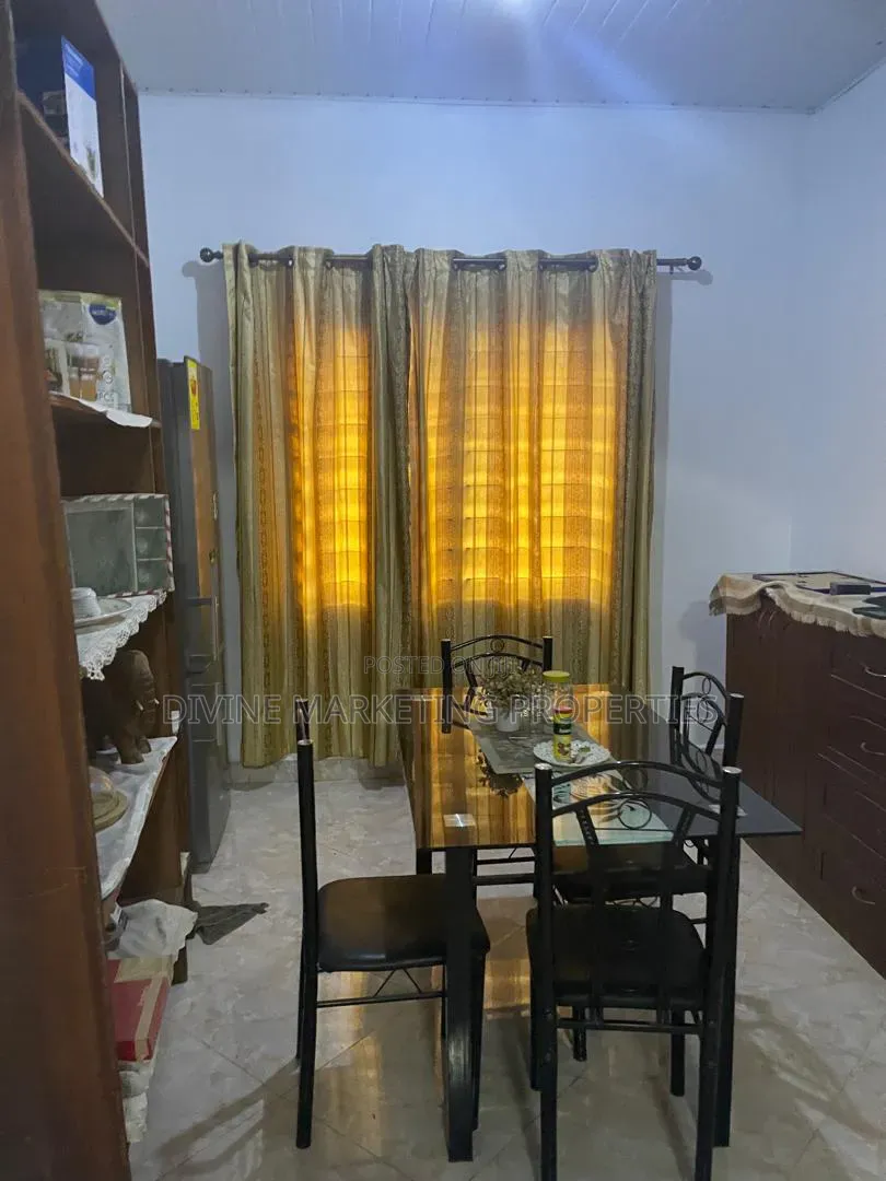 5bdrm House in Kakraba, Adade for sale