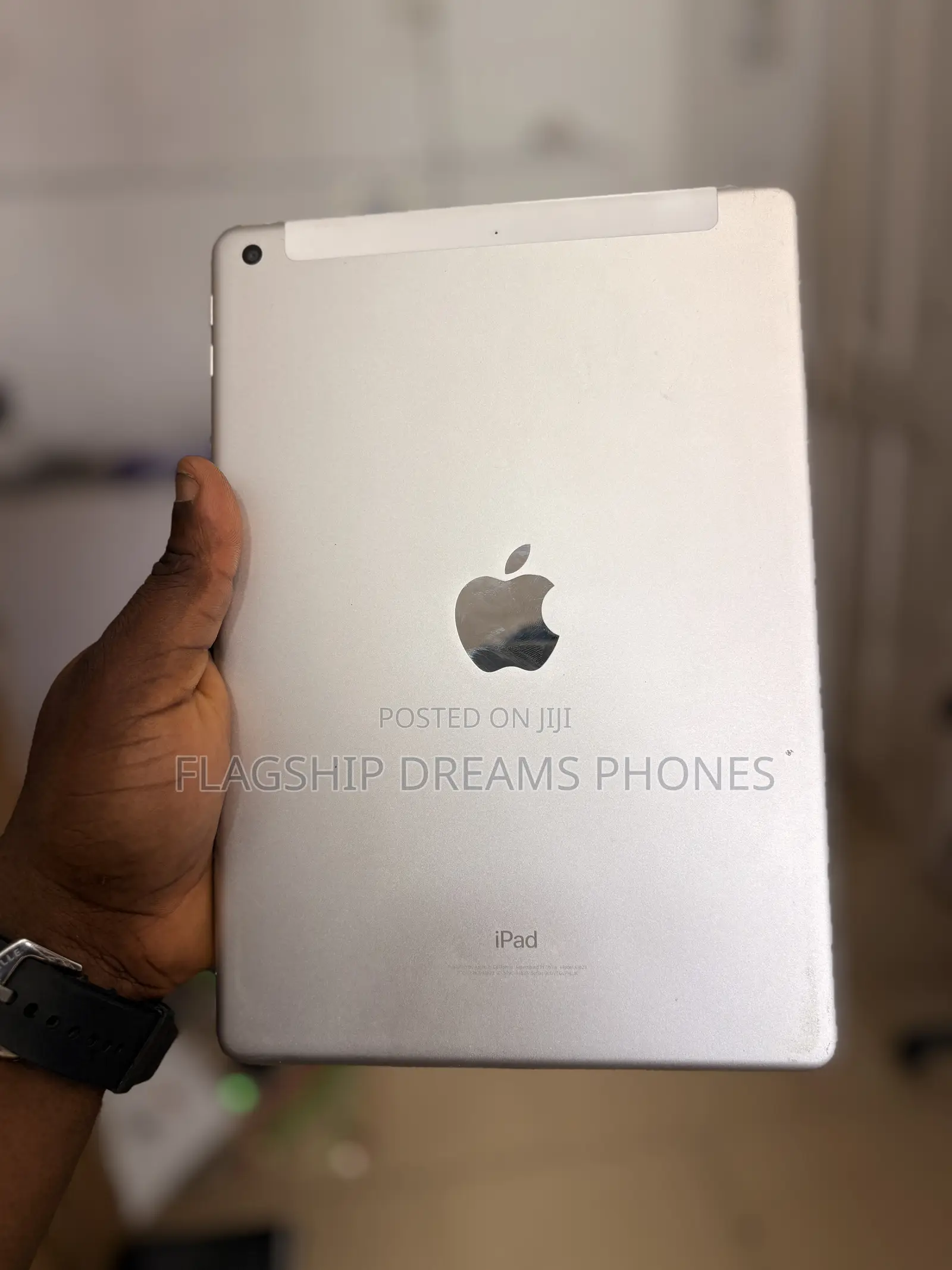 Apple iPad 9.7 32 GB Silver