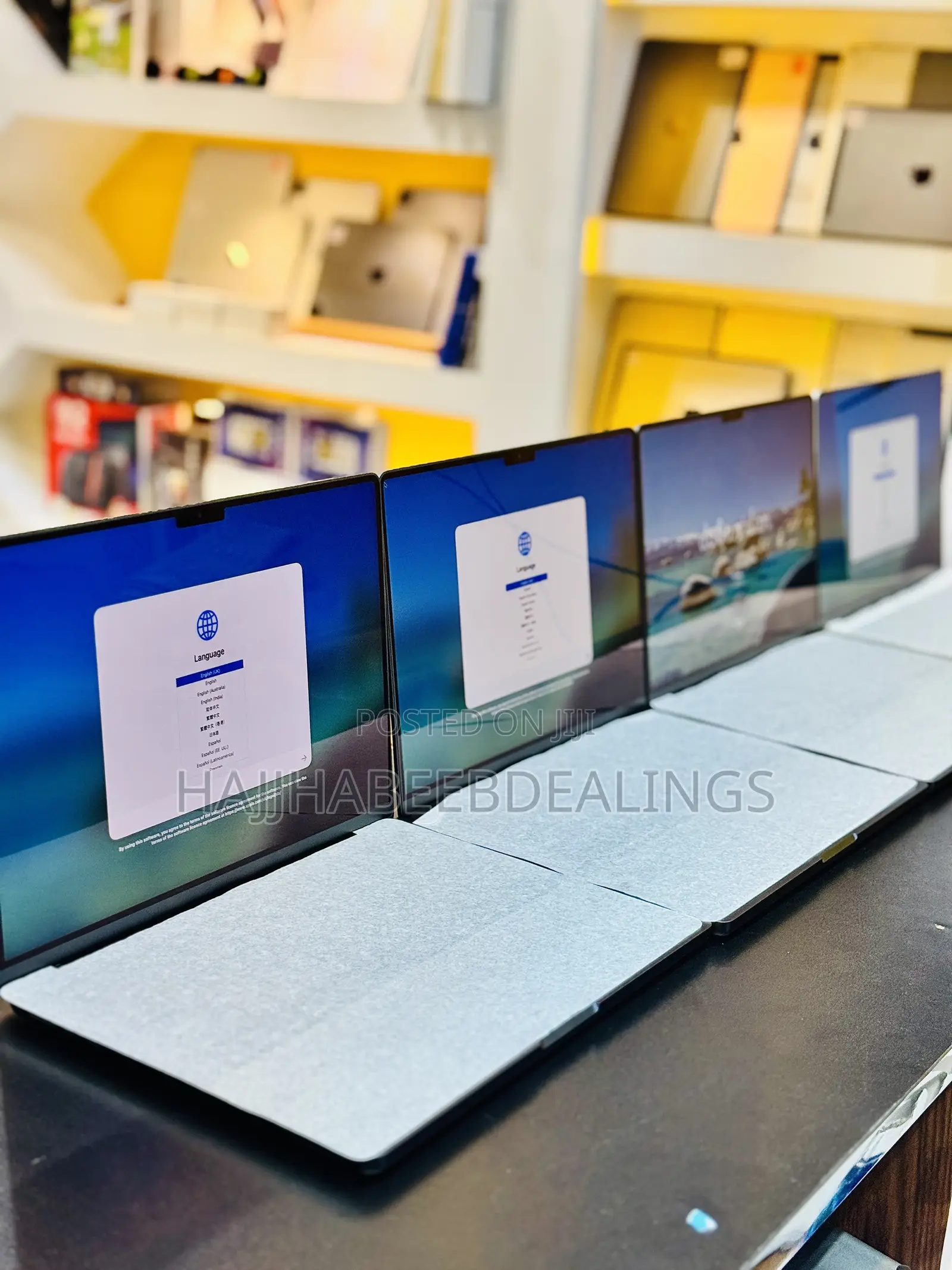 New Laptop Apple MacBook Pro 2025 M5 24GB Apple M5 SSD 1T