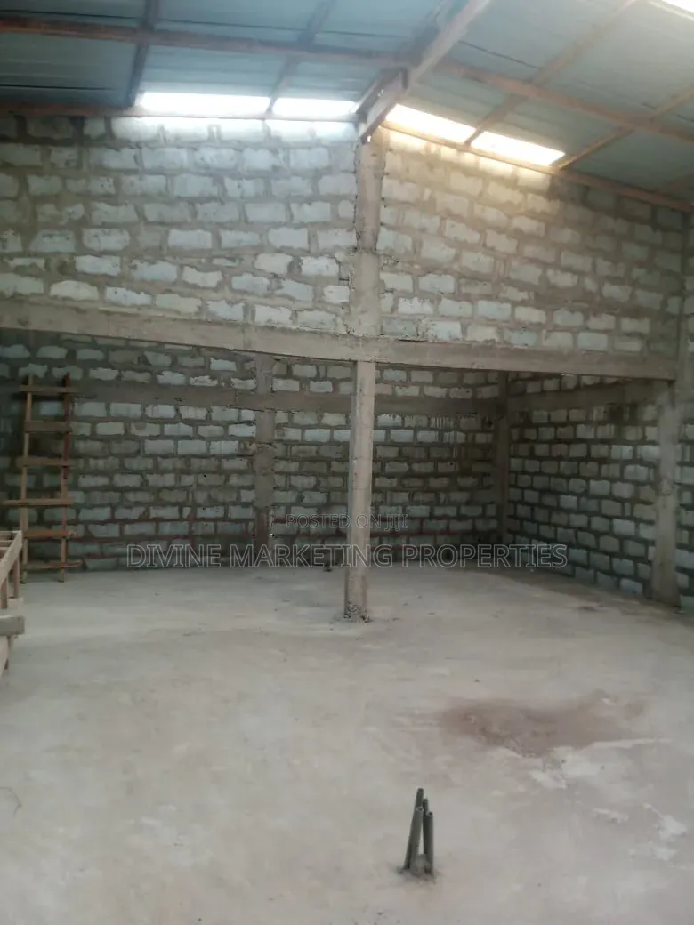 Warehouse For Long Lease At Mamprobi Accra
