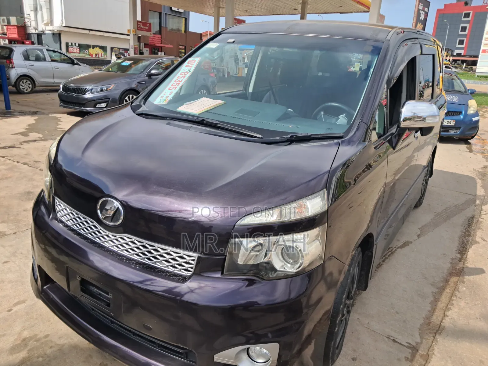Toyota Voxy 2011 Black