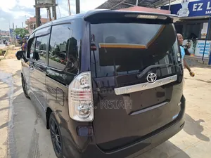 Toyota Voxy 2011 Black