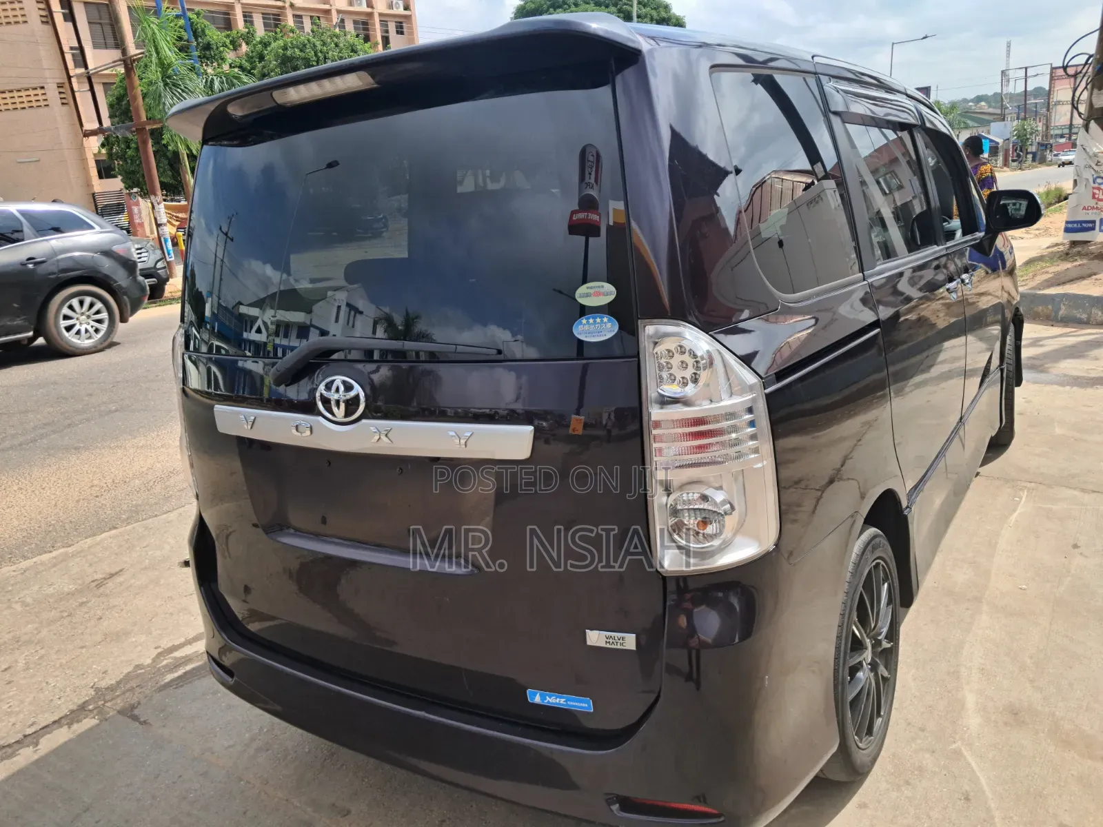 Toyota Voxy 2011 Black