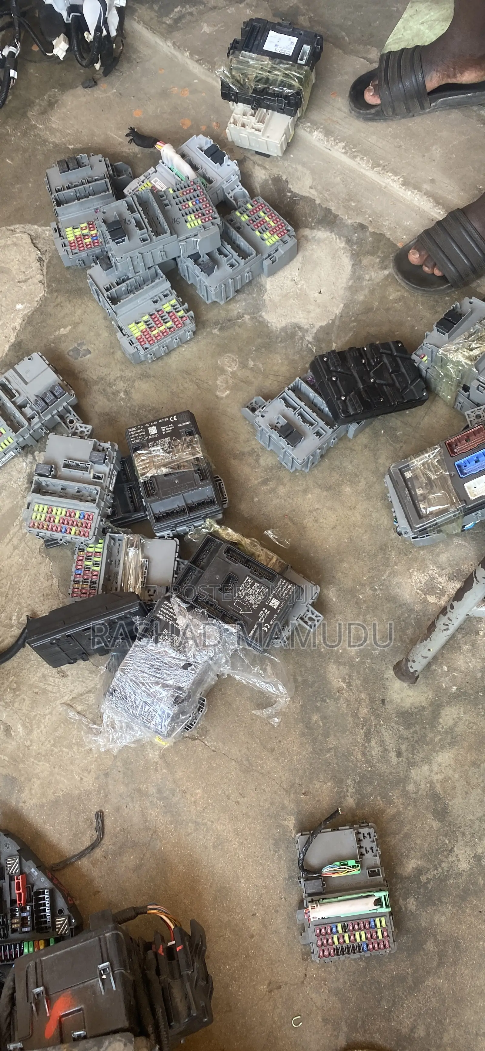 Dashboard Wires,Bcm and Dashboard Fuse Board