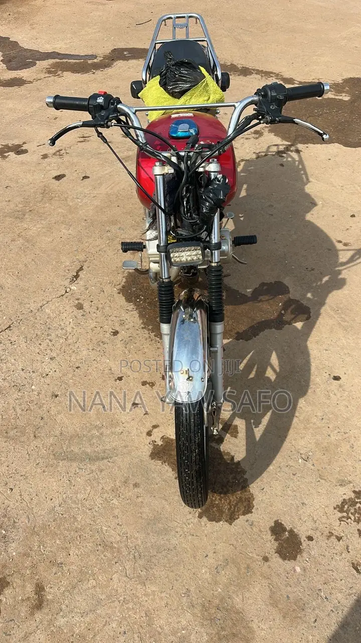 Royal RY125 2024 Red