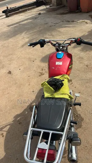 Royal RY125 2024 Red